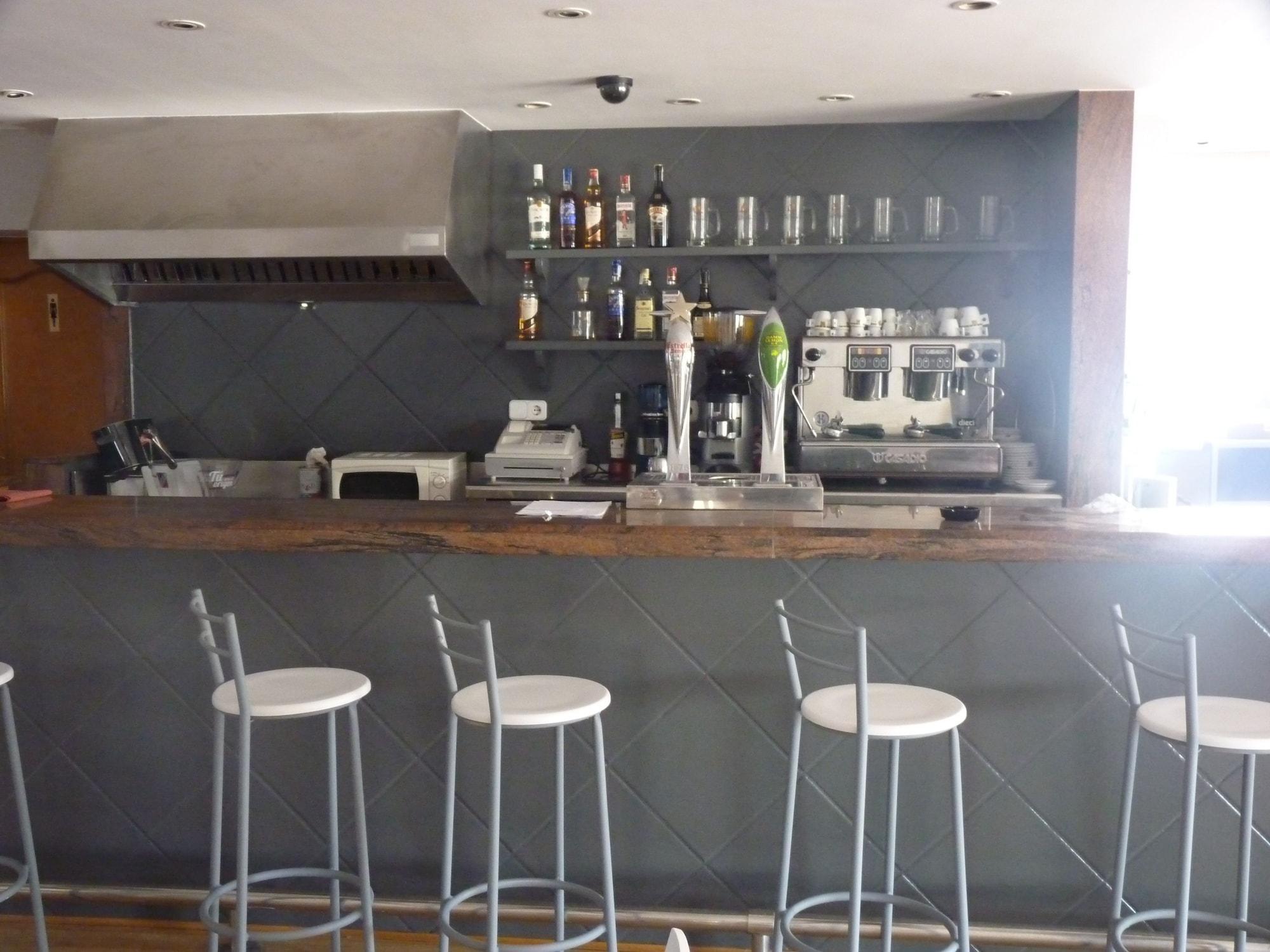 Hotel 139 Castelldefels Kültér fotó