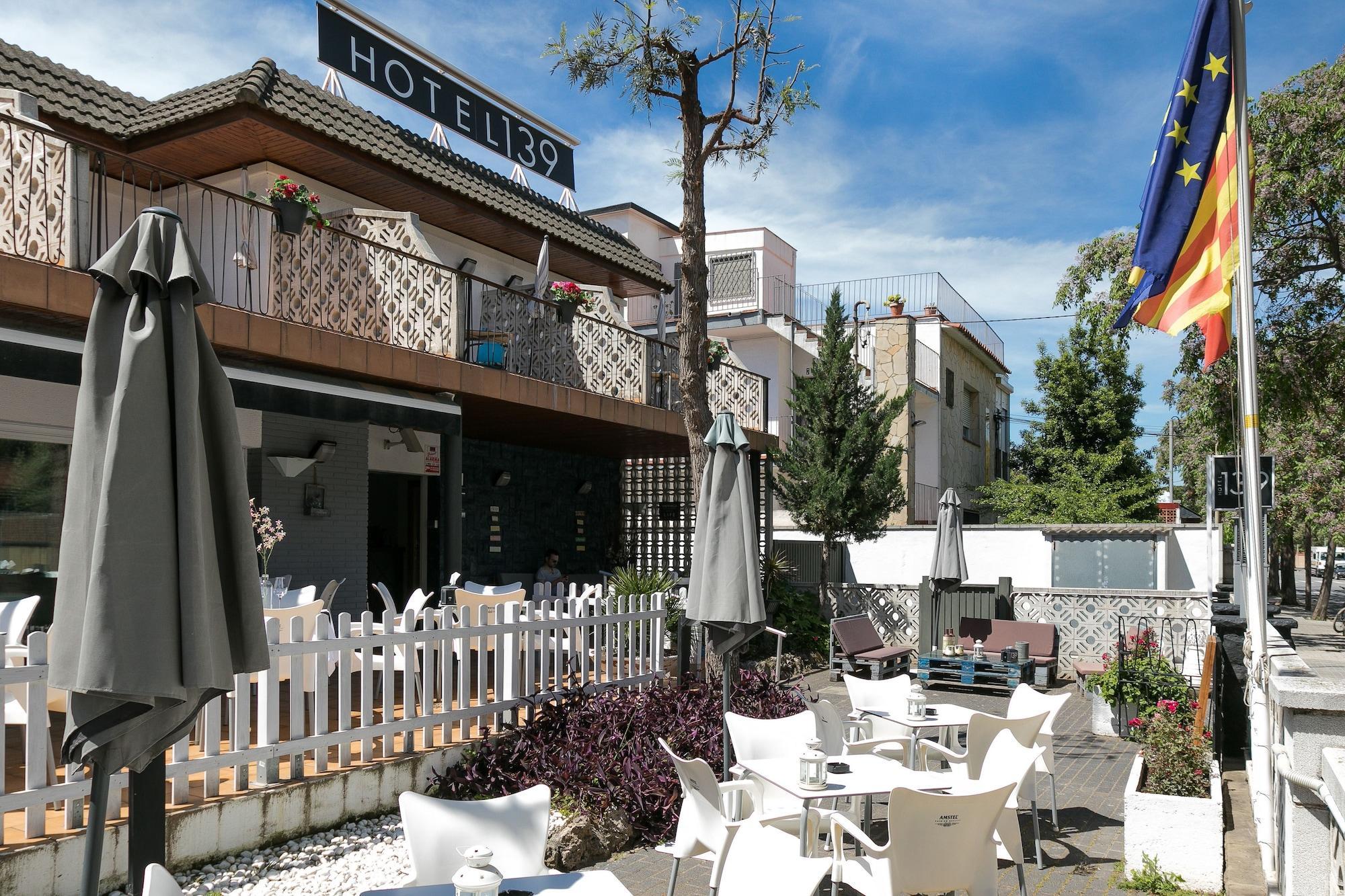 Hotel 139 Castelldefels Kültér fotó