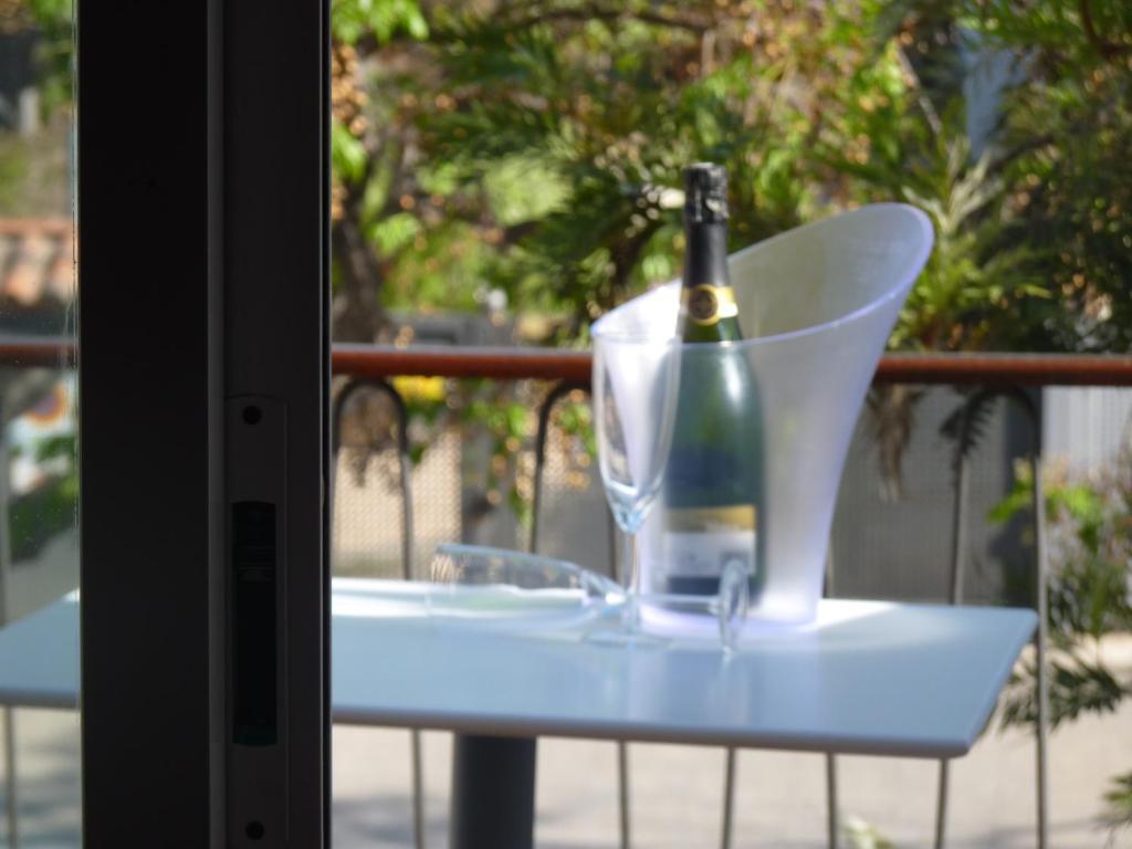 Hotel 139 Castelldefels Kültér fotó